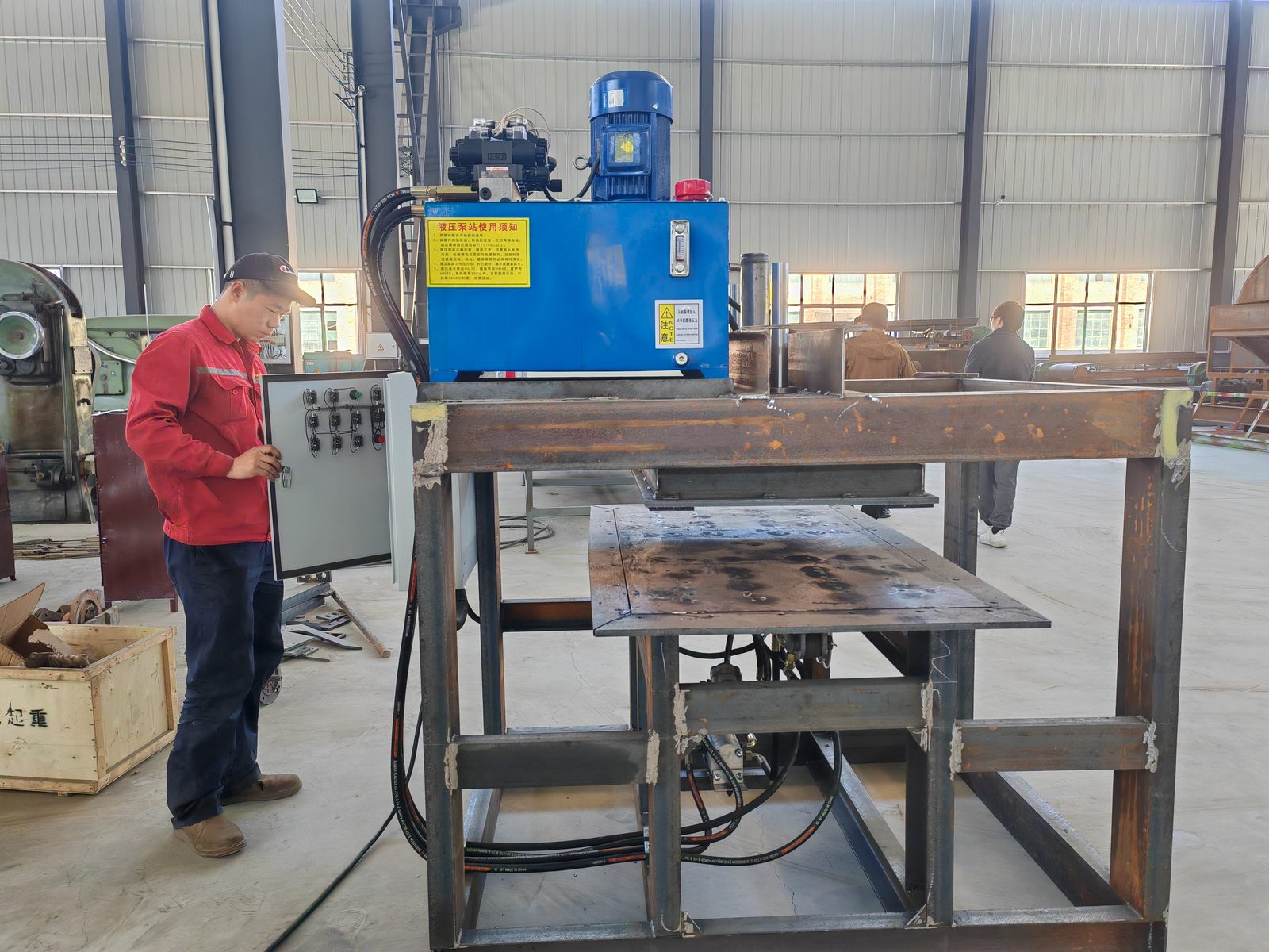 Automatic frame removal machine before shipment