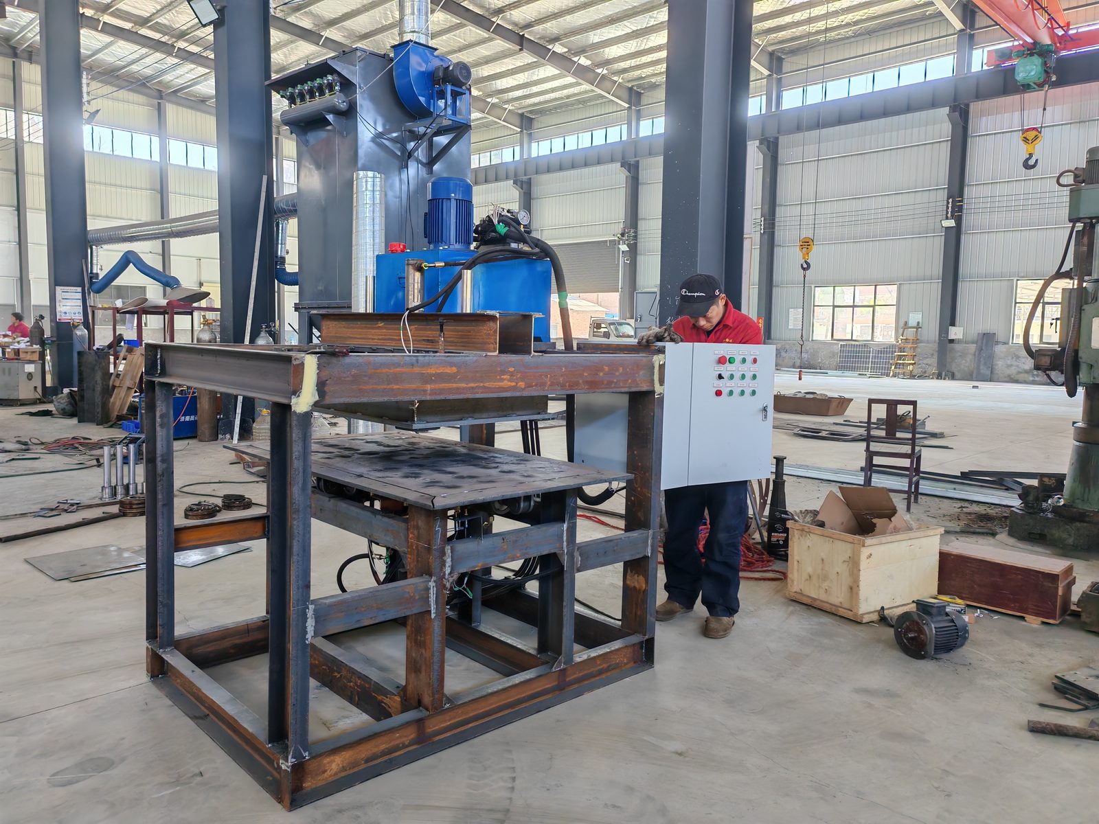 Automatic solar panel frame removal machine built by YUSHUNXIN